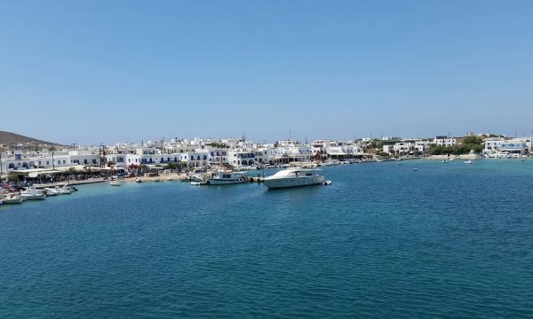 Paros